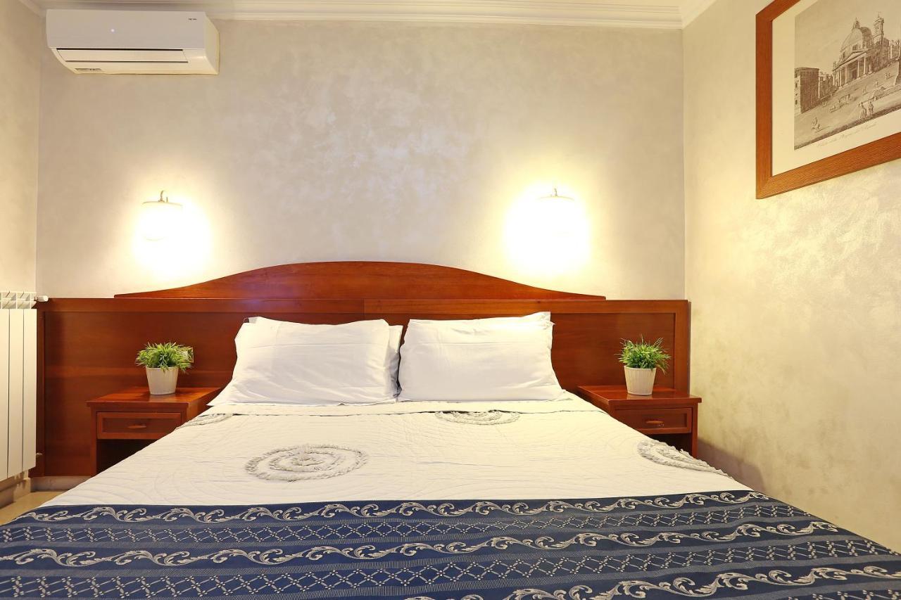 Adorasuite B&B Rome Bagian luar foto