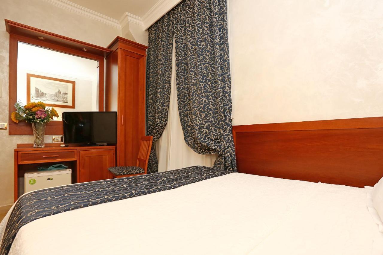 Adorasuite B&B Rome Bagian luar foto